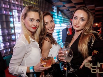 bling bling chicas barcelona